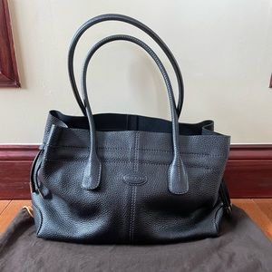 Tod’s pebbled leather tote